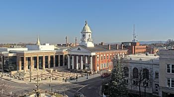 Weather camera view of Franklin County 11-30 Visitors Center.