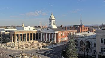 Weather camera view of Franklin County 11-30 Visitors Center.
