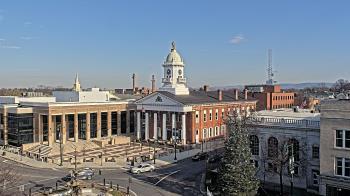 Weather camera view of Franklin County 11-30 Visitors Center.