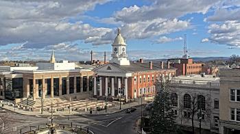 Weather camera view of Franklin County 11-30 Visitors Center.
