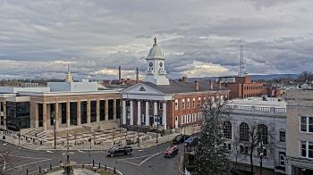 Weather camera view of Franklin County 11-30 Visitors Center.