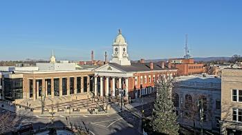 Weather camera view of Franklin County 11-30 Visitors Center.