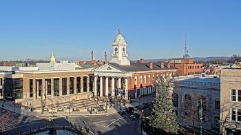 Weather camera view of Franklin County 11-30 Visitors Center.