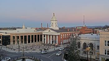 Weather camera view of Franklin County 11-30 Visitors Center.