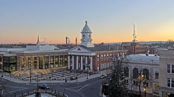 Weather camera view of Franklin County 11-30 Visitors Center.
