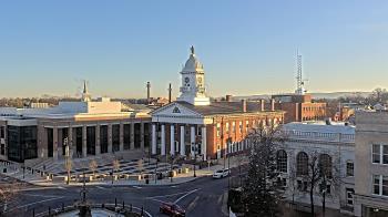 Weather camera view of Franklin County 11-30 Visitors Center.