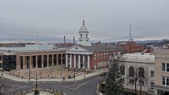 Weather camera view of Franklin County 11-30 Visitors Center.