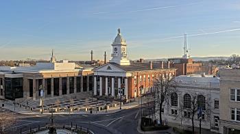 Weather camera view of Franklin County 11-30 Visitors Center.