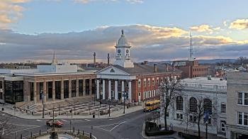 Weather camera view of Franklin County 11-30 Visitors Center.
