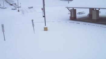 Weather camera view of West Vincent ES.