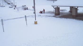 Weather camera view of West Vincent ES.