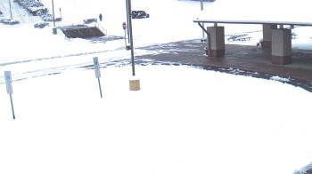 Weather camera view of West Vincent ES.