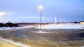 Weather camera view of Calcium Primary School.