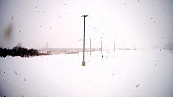 Weather camera view of Calcium Primary School.