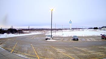 Weather camera view of Calcium Primary School.