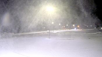 Weather camera view of Calcium Primary School.