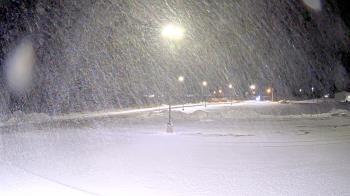 Weather camera view of Calcium Primary School.
