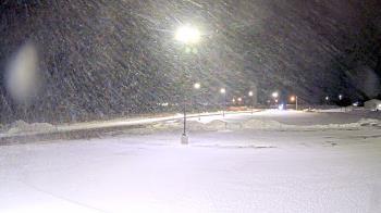 Weather camera view of Calcium Primary School.