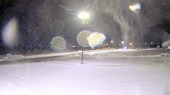 Weather camera view of Calcium Primary School.