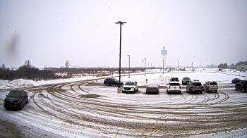 Weather camera view of Calcium Primary School.