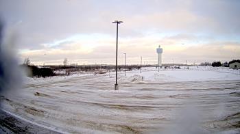 Weather camera view of Calcium Primary School.