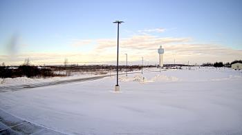 Weather camera view of Calcium Primary School.