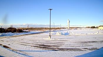 Weather camera view of Calcium Primary School.
