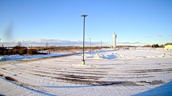 Weather camera view of Calcium Primary School.