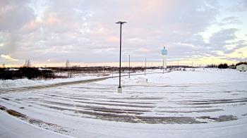 Weather camera view of Calcium Primary School.