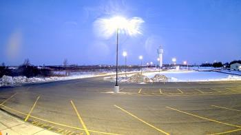 Weather camera view of Calcium Primary School.