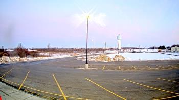 Weather camera view of Calcium Primary School.
