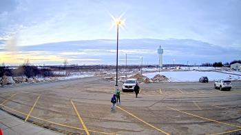 Weather camera view of Calcium Primary School.