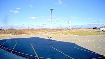 Weather camera view of Calcium Primary School.