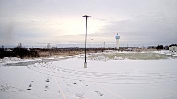 Weather camera view of Calcium Primary School.