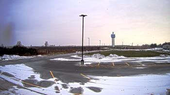 Weather camera view of Calcium Primary School.