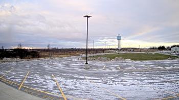 Weather camera view of Calcium Primary School.
