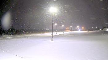 Weather camera view of Calcium Primary School.