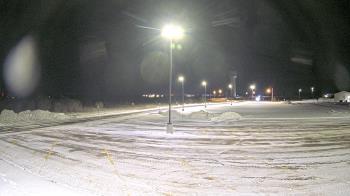 Weather camera view of Calcium Primary School.