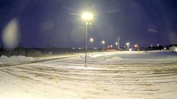 Weather camera view of Calcium Primary School.