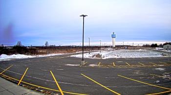 Weather camera view of Calcium Primary School.
