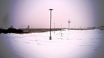 Weather camera view of Calcium Primary School.