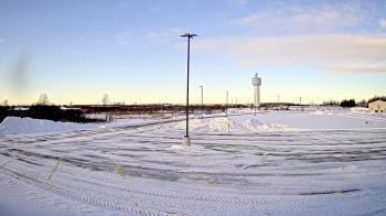 Weather camera view of Calcium Primary School.
