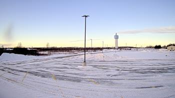 Weather camera view of Calcium Primary School.