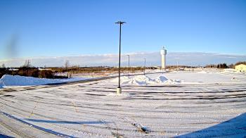 Weather camera view of Calcium Primary School.