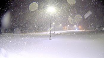 Weather camera view of Calcium Primary School.