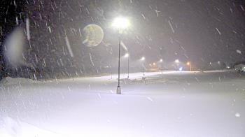 Weather camera view of Calcium Primary School.