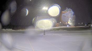 Weather camera view of Calcium Primary School.