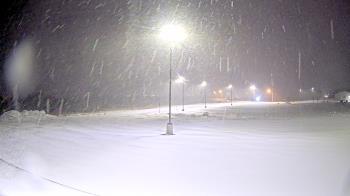 Weather camera view of Calcium Primary School.