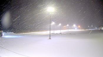 Weather camera view of Calcium Primary School.