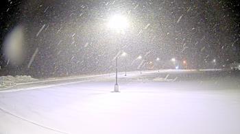 Weather camera view of Calcium Primary School.